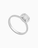 18ct White Gold Halo Cluster Ring